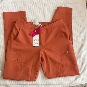 NWT Figs Scrub Bottom Yola size small Women’s